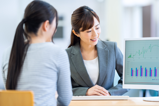 【婚活のプロ100人に聞いた】20代が結婚相談所に望むものは、安心感と安全性のメイン画像