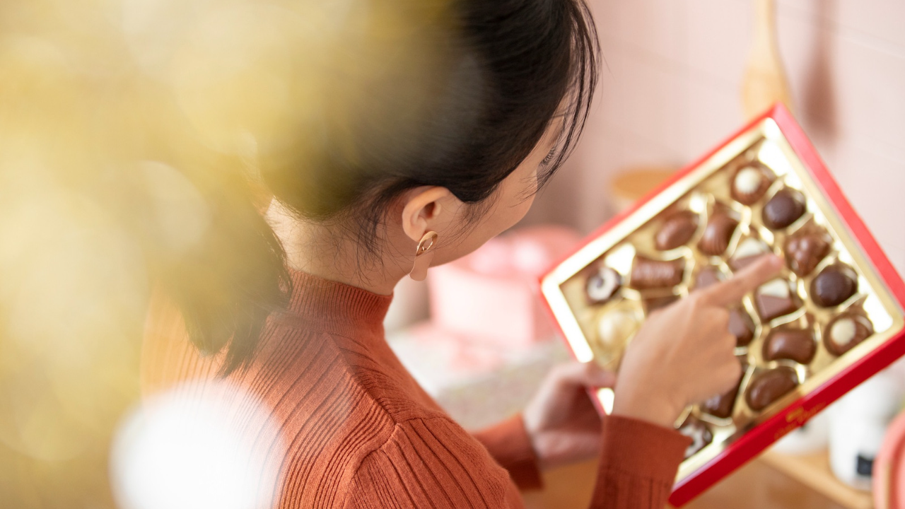 国内最大級の婚活ポータルサイト「オミカレ」が、婚活中の男女に聞いた、2023年度版「理想のバレンタインデー」1位「恋人と過ごしたい」に続くのは、自分自身を満足させるあの過ごし方（オミカレ婚活実態調査）のメイン画像