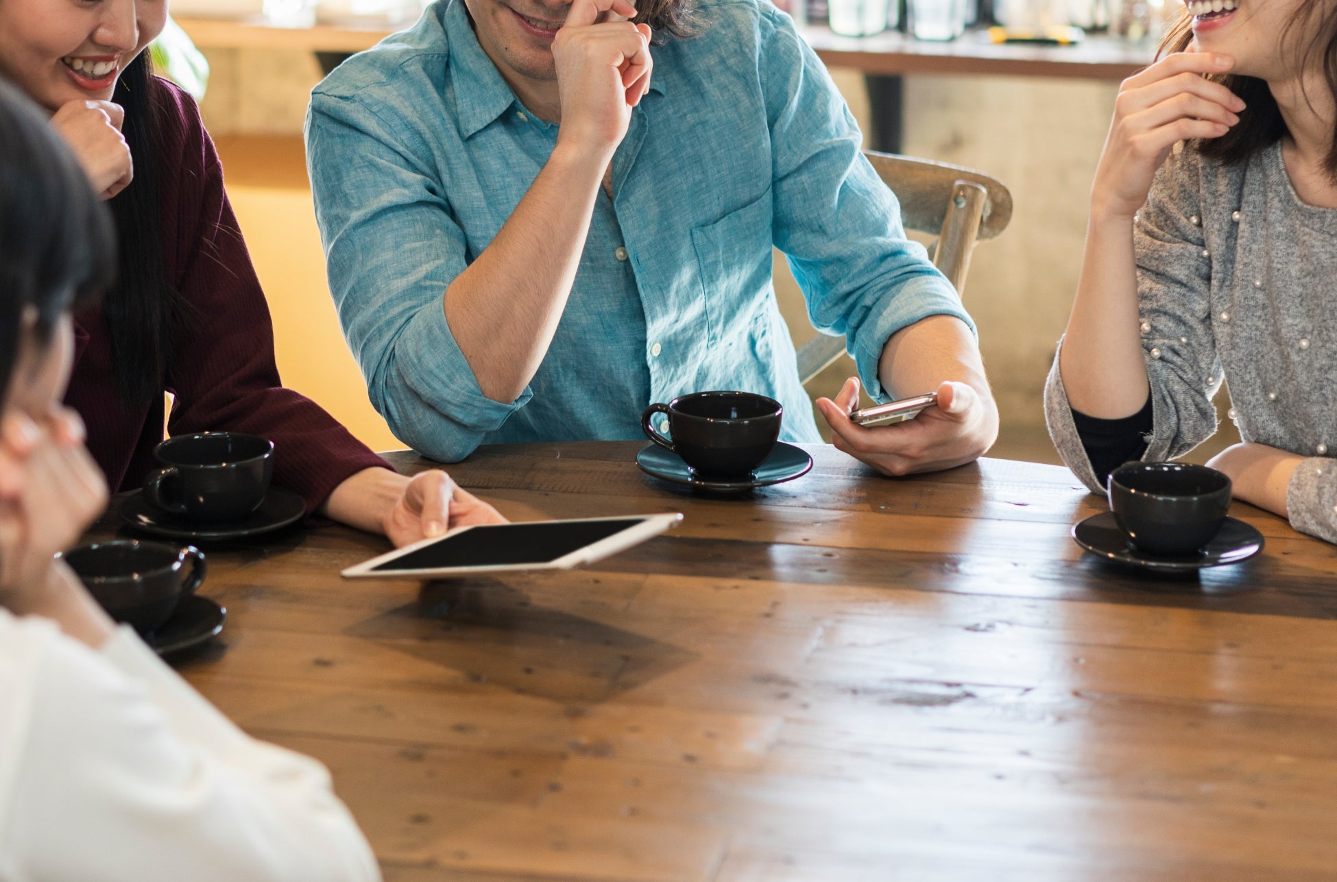 その場でジャッジはせずにゆっくり出会える婚活サービス「結婚を願う独身専用の会員制コミュニティ『シンパティ』」のサブ画像1